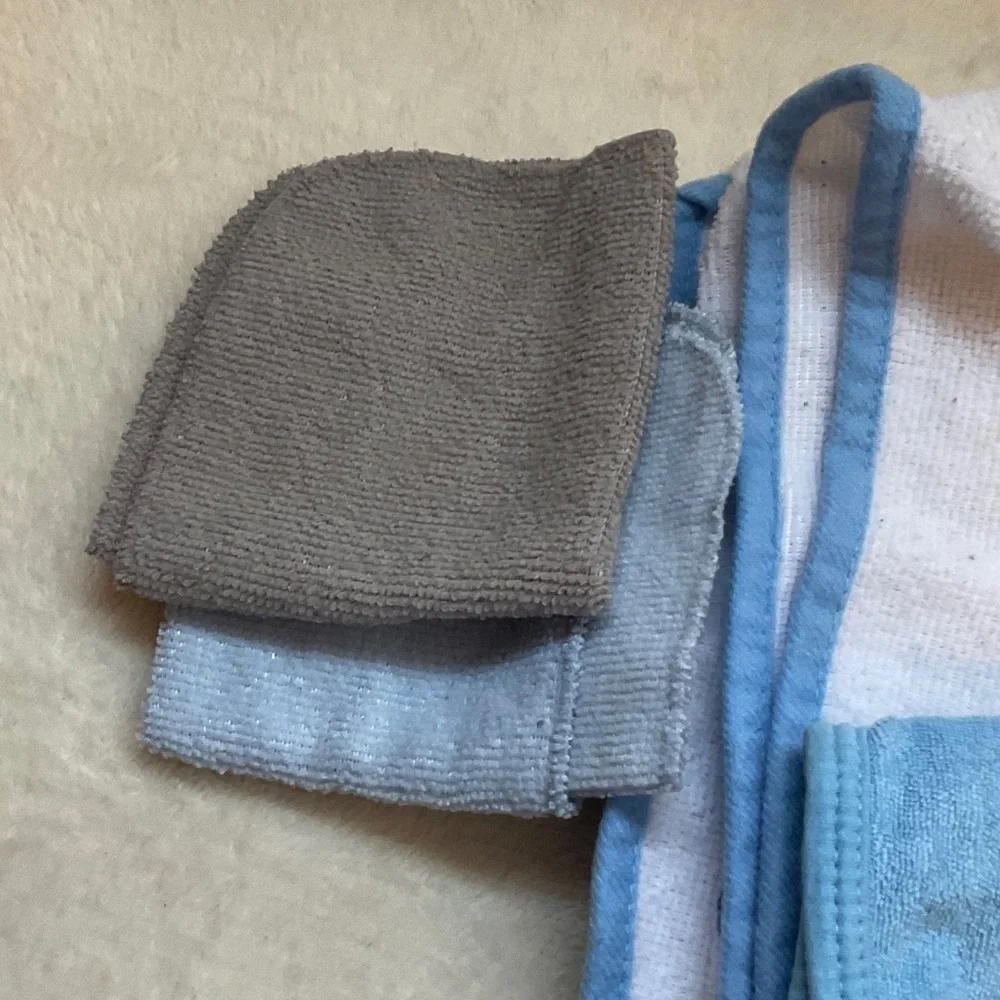 Blue and White Kids Towel Set